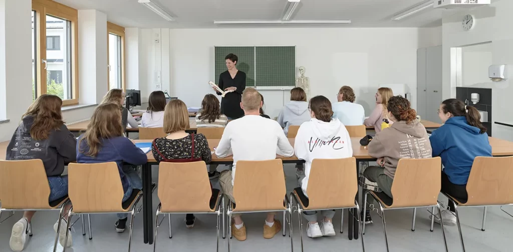 ben-klassenraum